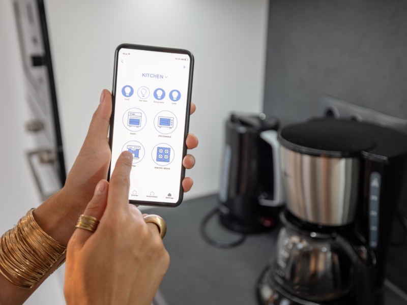 The Rise of Smart Home Technologies: How Electrical Contractors Are Helping Homeowners and Businesses Stay Ahead